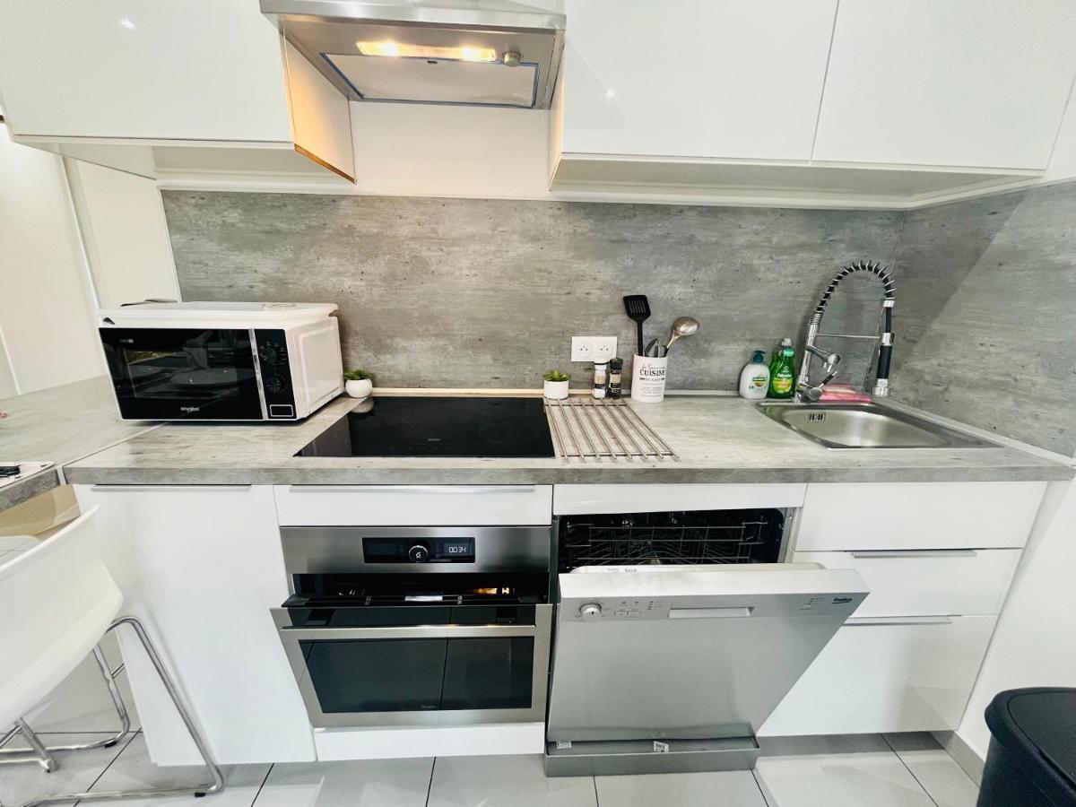 Superbe Duplex Design Neuf 2 Chambres, Climatise Tout Confort, Facile D,Acces Stationnement Gratuit Marsiglia Esterno foto