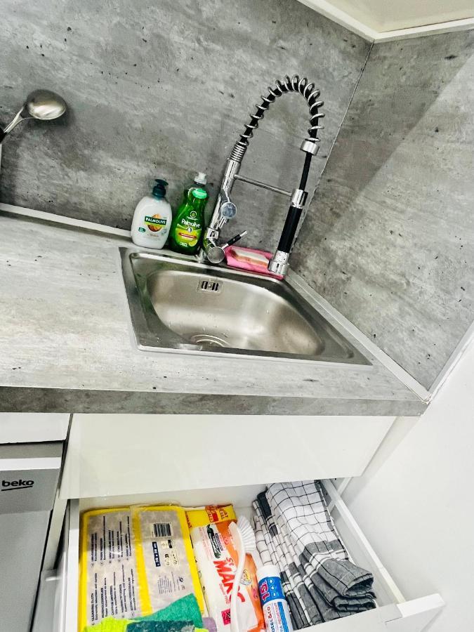 Superbe Duplex Design Neuf 2 Chambres, Climatise Tout Confort, Facile D,Acces Stationnement Gratuit Marsiglia Esterno foto
